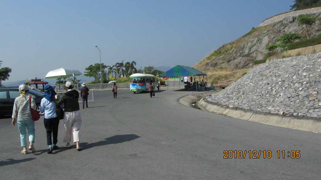 02 khundarn_Dam_10_08.JPG 69.3K